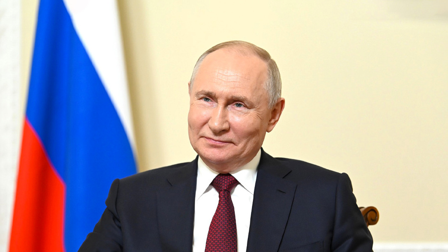 Президент Владимир Путин. Обложка © Kremlin.ru