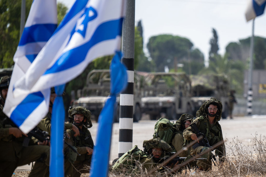 Израильские военные не покинут территорию сектора Газа. Обложка © Getty Images / Alexi J. Rosenfeld