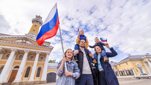 Год семьи сохранит российские духовно-нравственные ценности, заявил политолог