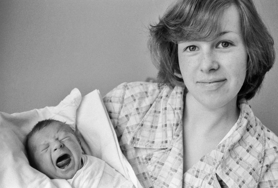 Важность материнской любви: 10 фотографий из СССР, которые это подтверждают. Фото © ТАСС / Анатолий Морковкин