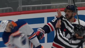 Овечкин едва не отправил канадского хоккеиста в нокаут одним ударом в лицо