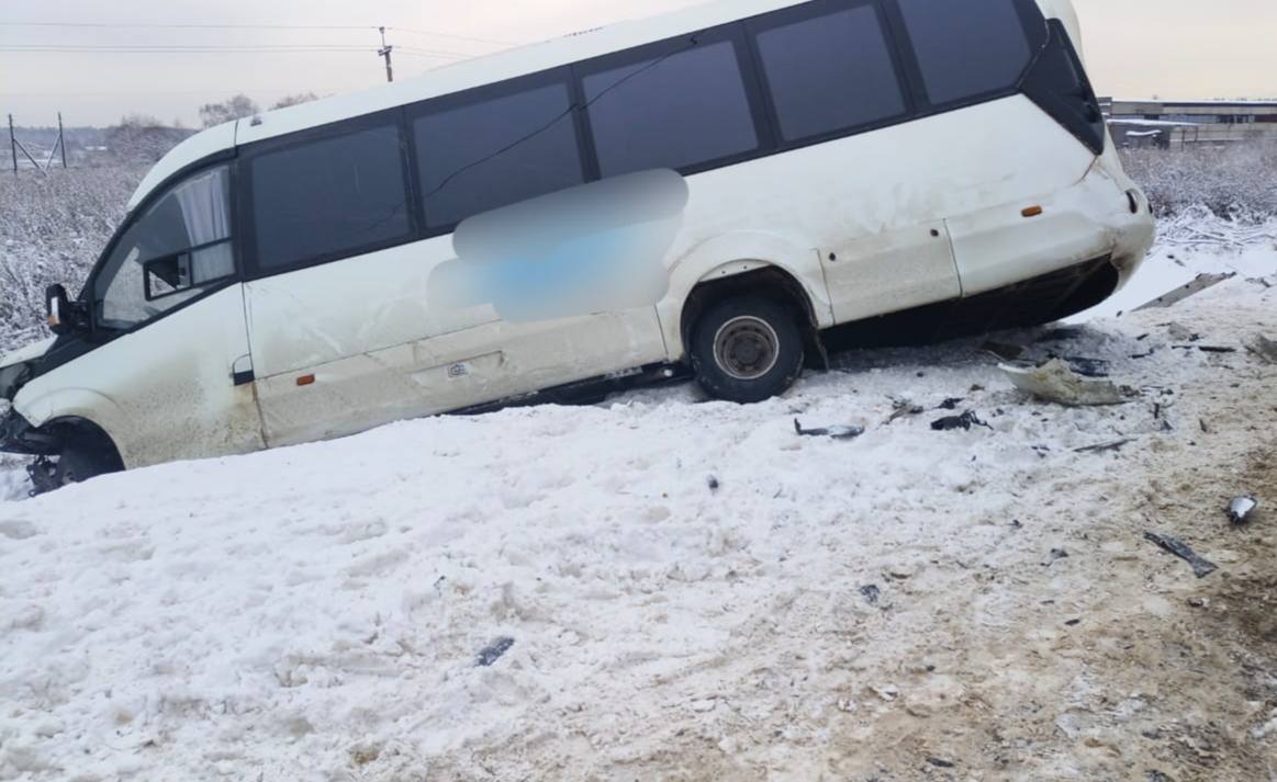 Семеро детей пострадали в ДТП с автобусом в Калужской области