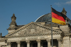 Политики бьют тревогу: Премьер Баварии заявил о государственном кризисе в Германии