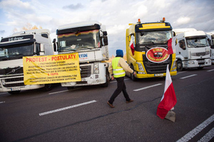 Восставшие против Украины польские перевозчики будут блокировать КПП на границе круглосуточно