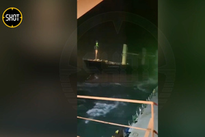 Столкновение трёх судов в Керченском проливе во время мегашторма попало на видео