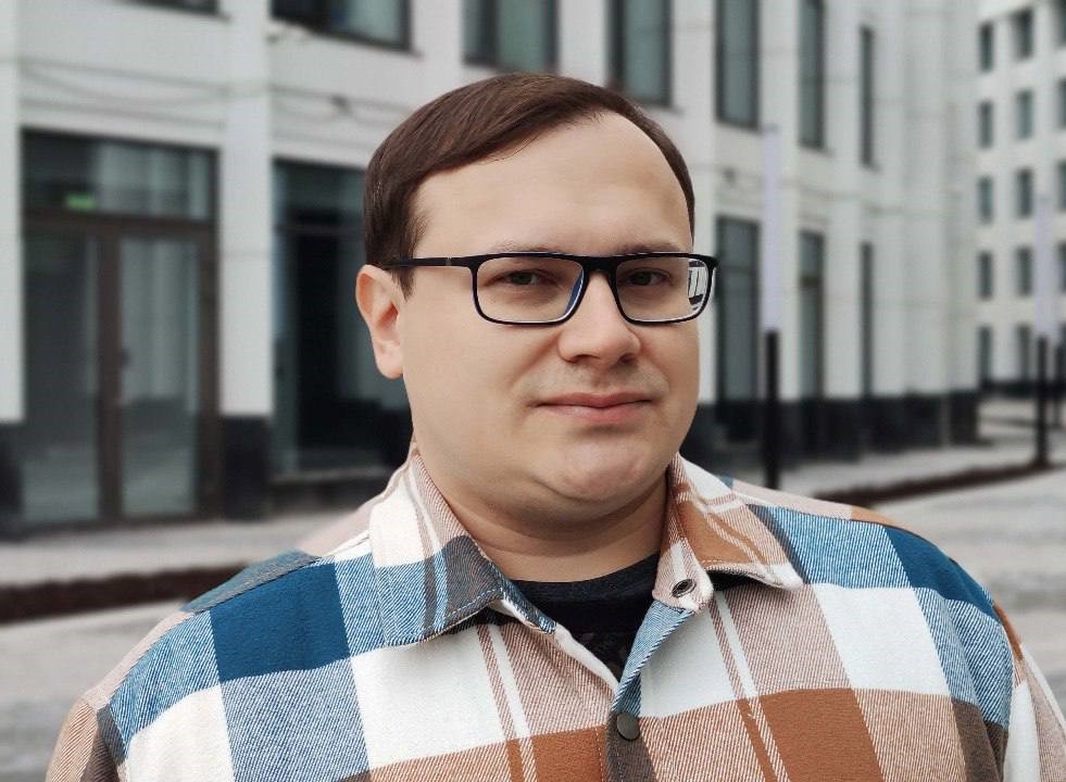 <p>Крупные исследования, в которых участвовали тысячи добровольцев, показали, что аскорбиновая кислота никак не влияет на развитие простудных заболеваний. А в больших дозировках витамин С может дать излишнюю нагрузку на почки. Соответственно, большого смысла тратить 200–300 рублей на этот витамин тоже нет</p>