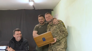 Близкое окружение Зеленского неожиданно встало на сторону Залужного