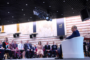 Путин назвал невероятным свинством попытки Запада учинить в РФ еврейские погромы