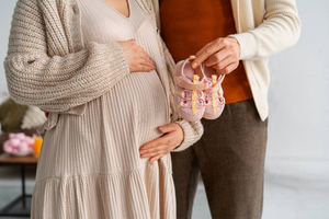 Состоялись морально и материально: Названы плюсы и минусы возрастной беременности