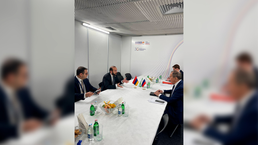 Встреча главы МИД РФ Сергея Лаврова с главой МИД  Армении Араратом Мирзояном. Фото © t.me / Мария Захарова