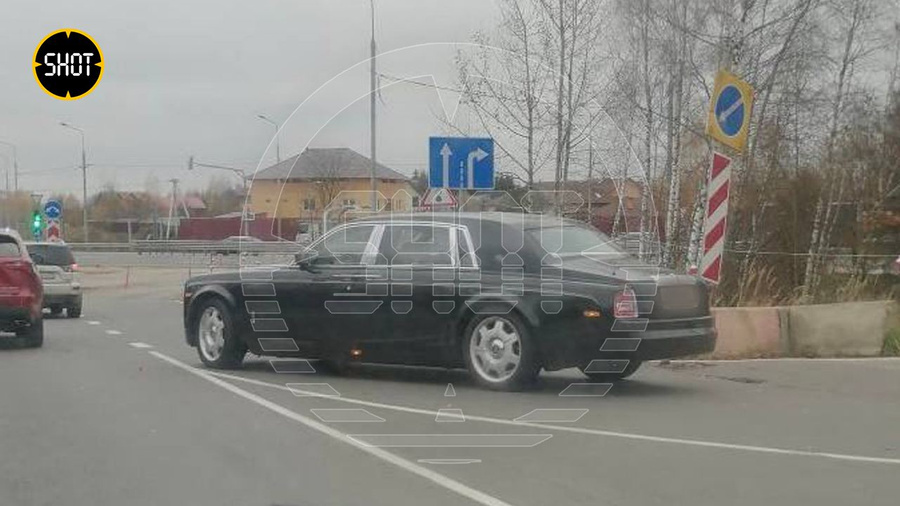 Автомобиль Аллы Пугачёвой на въезде в Тверь. Фото © Telegram / SHOT