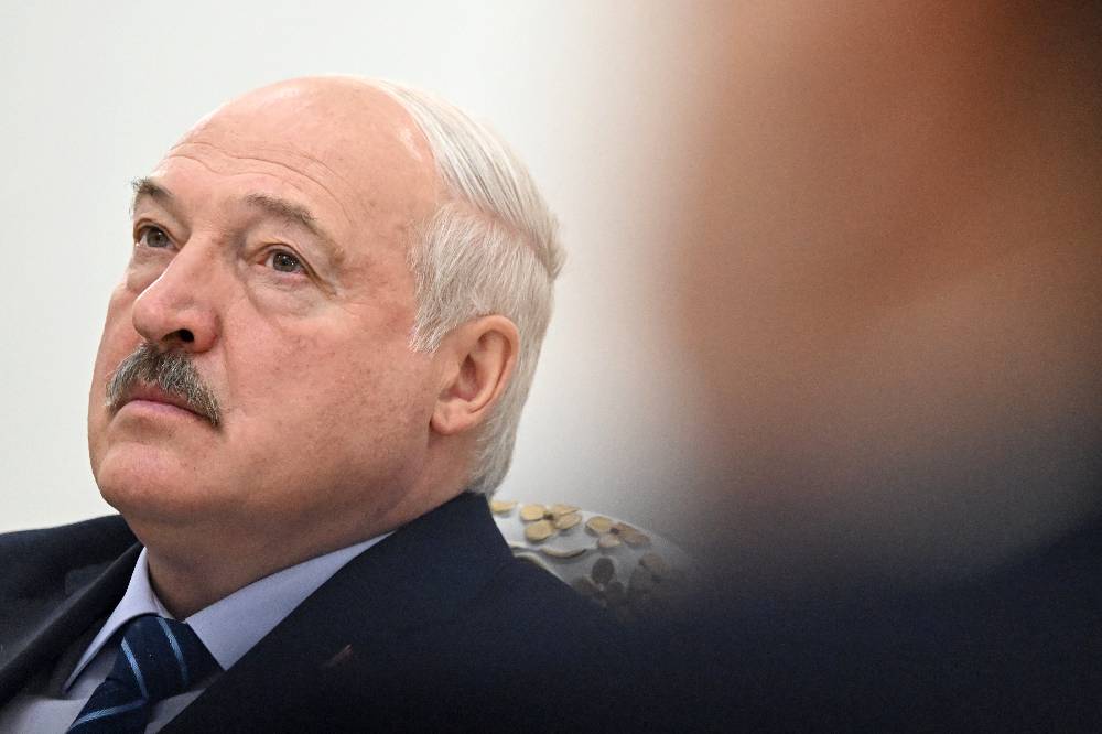 Лукашенко пообещал, что белорусские самолёты скоро поднимутся в небо