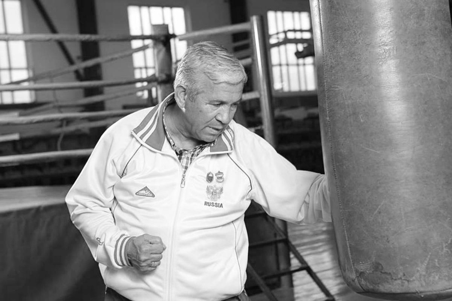 Скончался заслуженный тренер России по боксу и кикбоксингу Руслан Чапанов. Фото © VK / Бокс Ингушетии