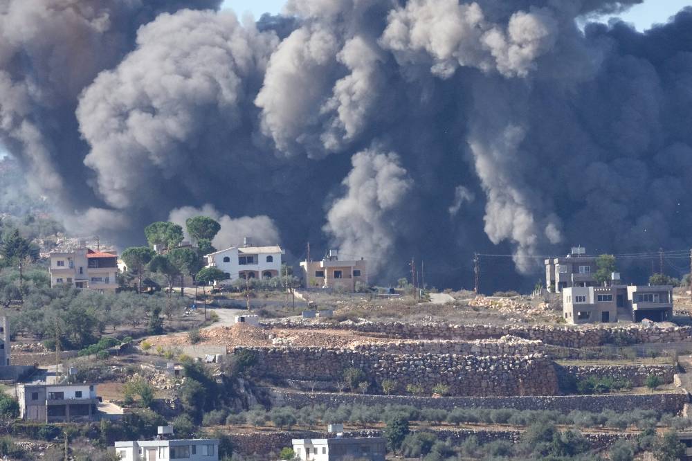 Армия Израиля наносит удары по Ливану в ответ на запуск 30 снарядов