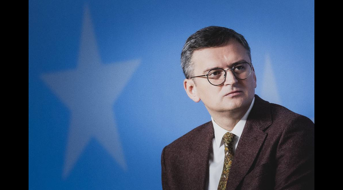 Кулеба: Украинцы запасаются свечами и ждут ужасную зиму
