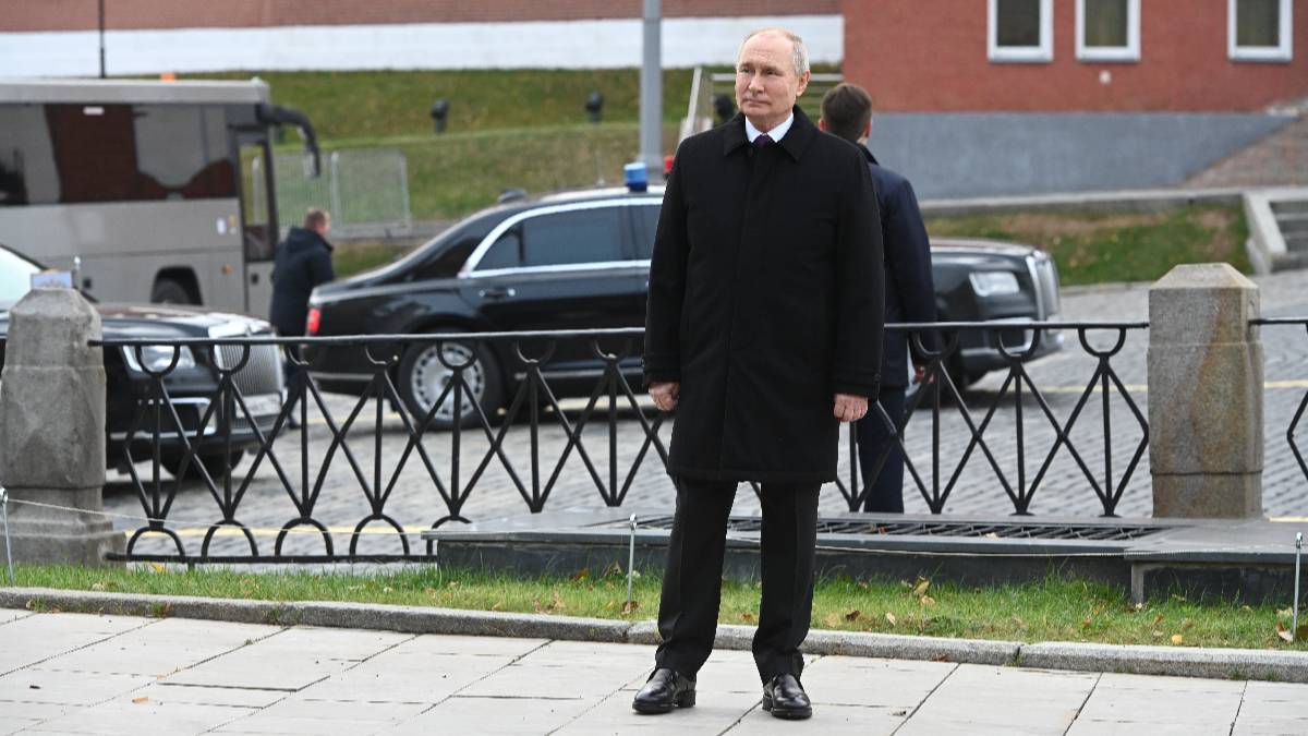 Владимир Путин прибыл в центр имени Димы Рогачёва, где открылся новый корпус