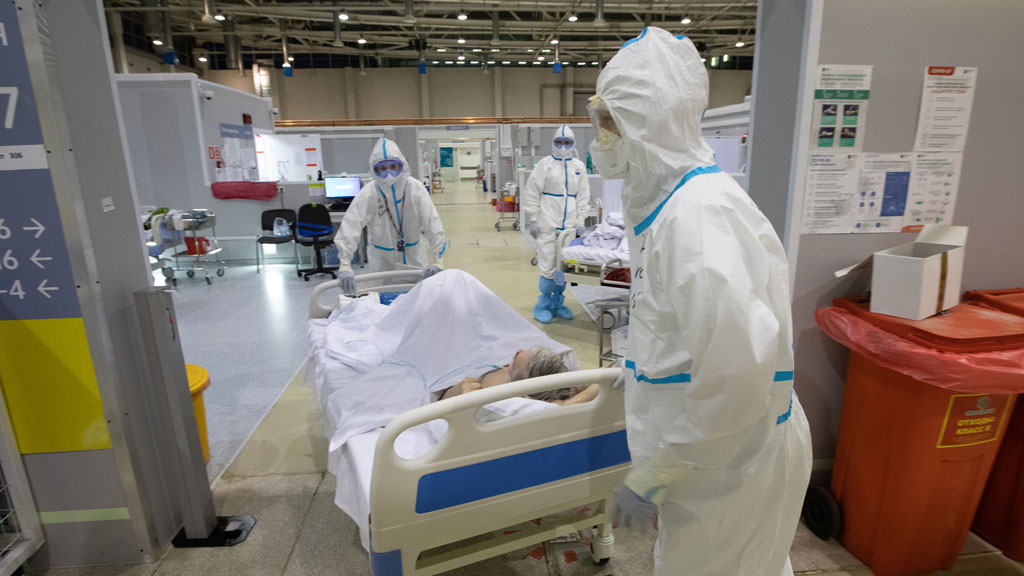 Россиянам предрекли новый всплеск заболеваемости ковидом и рост числа госпитализаций