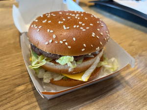McDonald’s ввёл кучу изменений в приготовление "Биг Мака", чтобы тот выглядел красивее