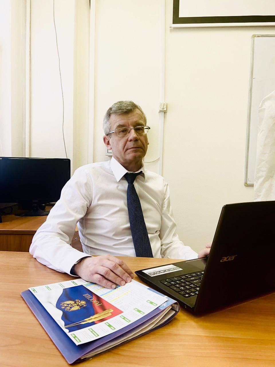 <p>Миндаль — это источник незаменимых аминокислот, белка, мононенасыщенных жирных кислот (Омега-3), клетчатки, витаминов Е, В2, В7, В9, В12 и др., калия, кальция, хрома, марганца, магния, меди, фосфора.</p>