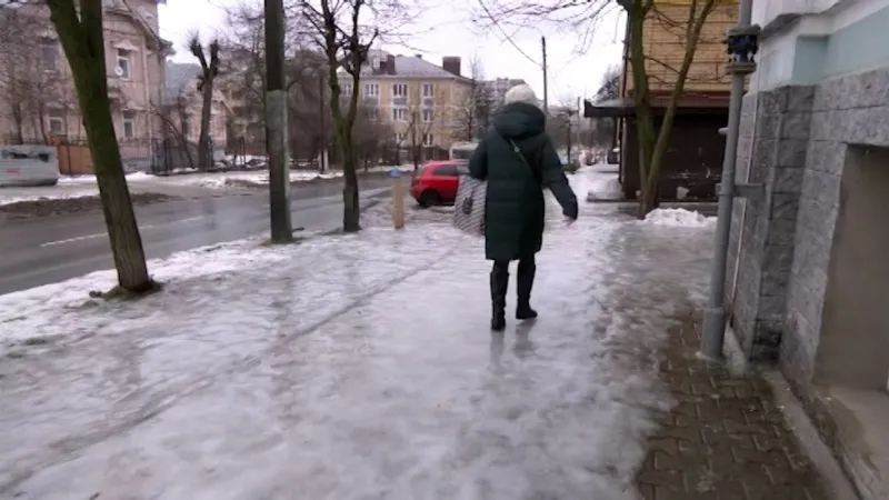 Почти 200 тысяч ростовчан остались без света из-за ледяного дождя