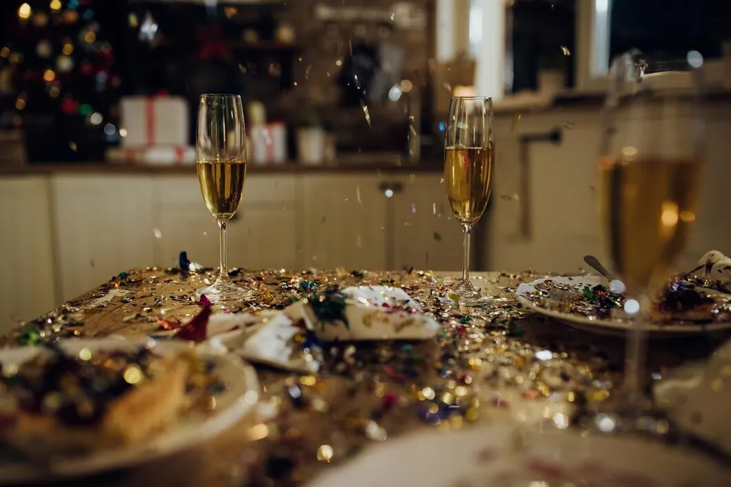 Как отметить Новый год с алкоголем, но без похмелья и запоя: Лайфхак от нарколога