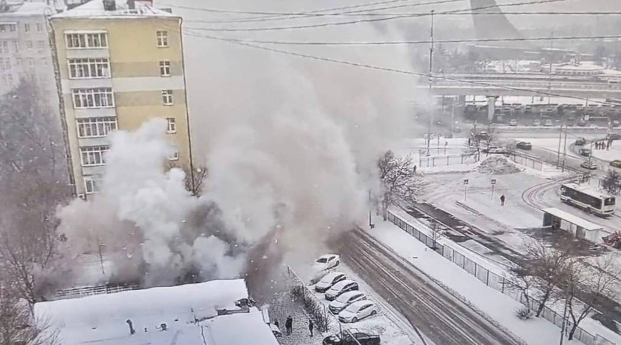 На северо-востоке Москвы загорелся кафе-бар "Петтина". Обложка © Telegram / Прокуратура Москвы