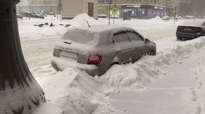 Впереди — сибирские морозы: Лайф снял, как Москву засыпает аномальный снегопад