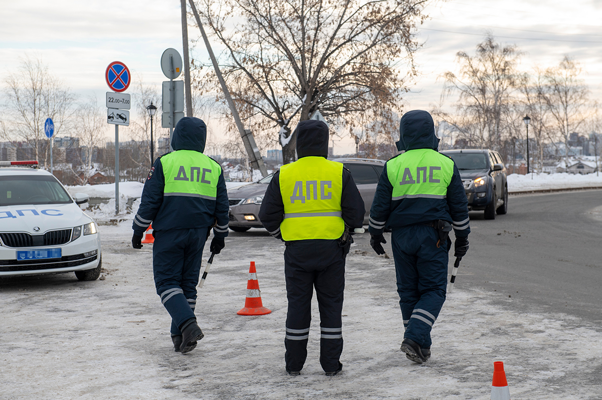 В Подмосковье на Новорижском шоссе не менее 20 автомобилей попали в ДТП