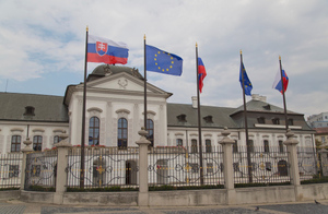 В парламенте Словакии заявили, что жителей страны никто не заставит ненавидеть Россию