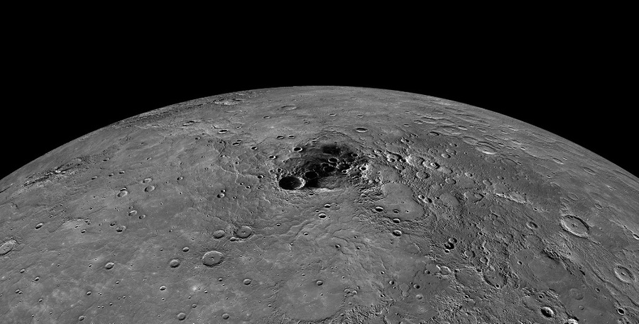 Снимок Северного полюса Меркурия, сделанный зондом MESSENGER. Фото © Wikipedia / NASA /Johns Hopkins University Applied Physics Laboratory