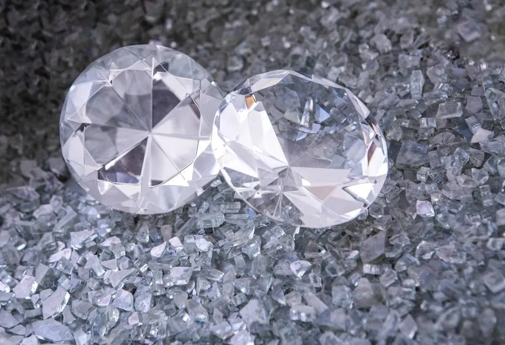 Страны G7 с 1 января 2024 года введут ограничения на импорт алмазов из России