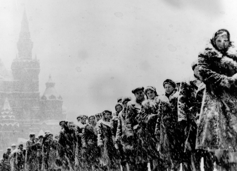 Какие зимние лайфхаки знала каждая советская семья? Фото © Getty Images / Keystone