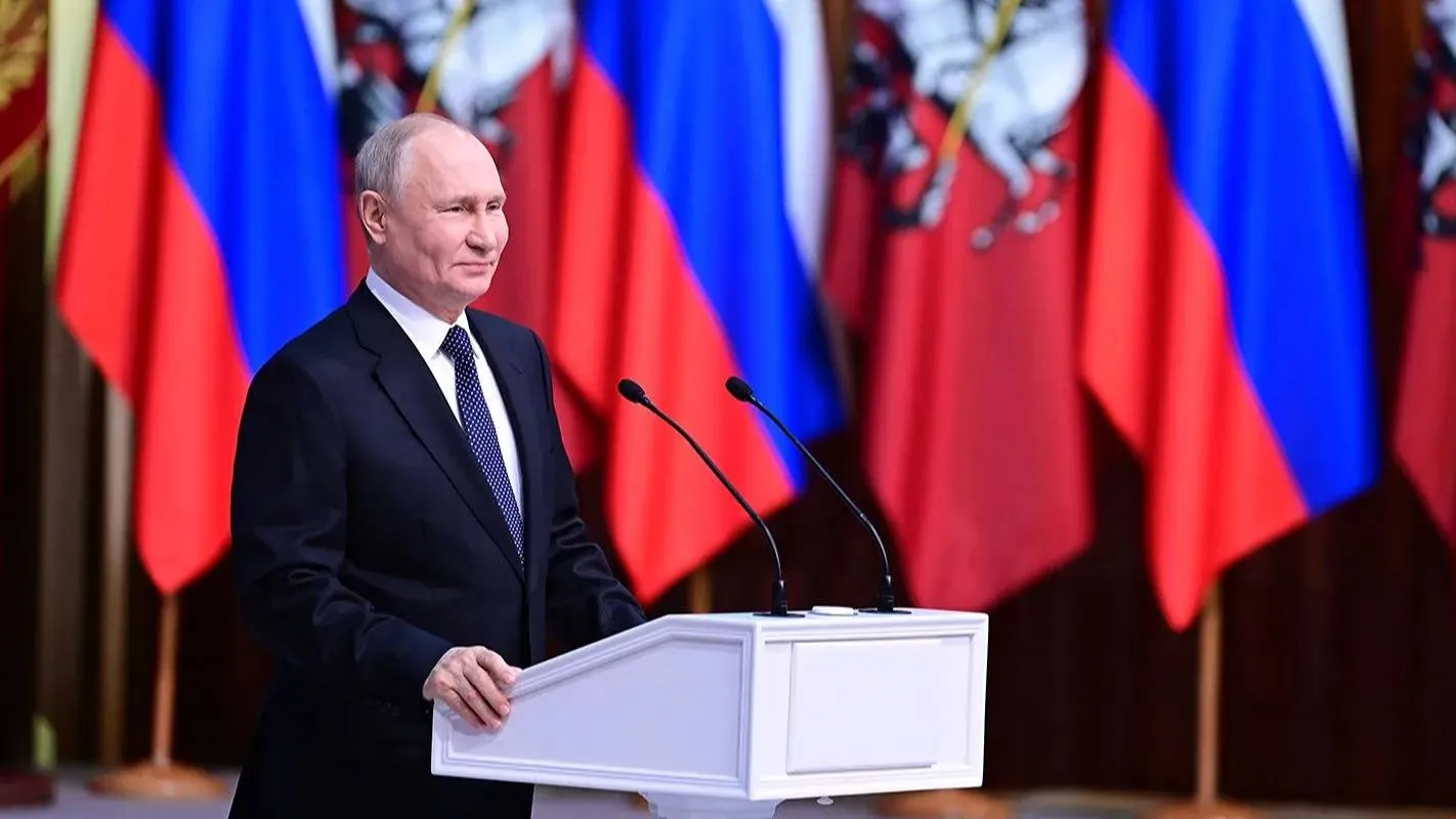 Собянин объяснил, почему поддерживает решение Путина баллотироваться в президенты