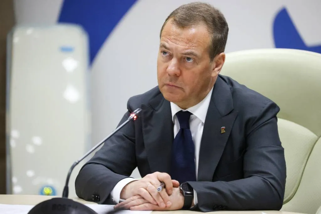 Медведев заявил, что уверен в результатах выборов президента РФ в марте 2024