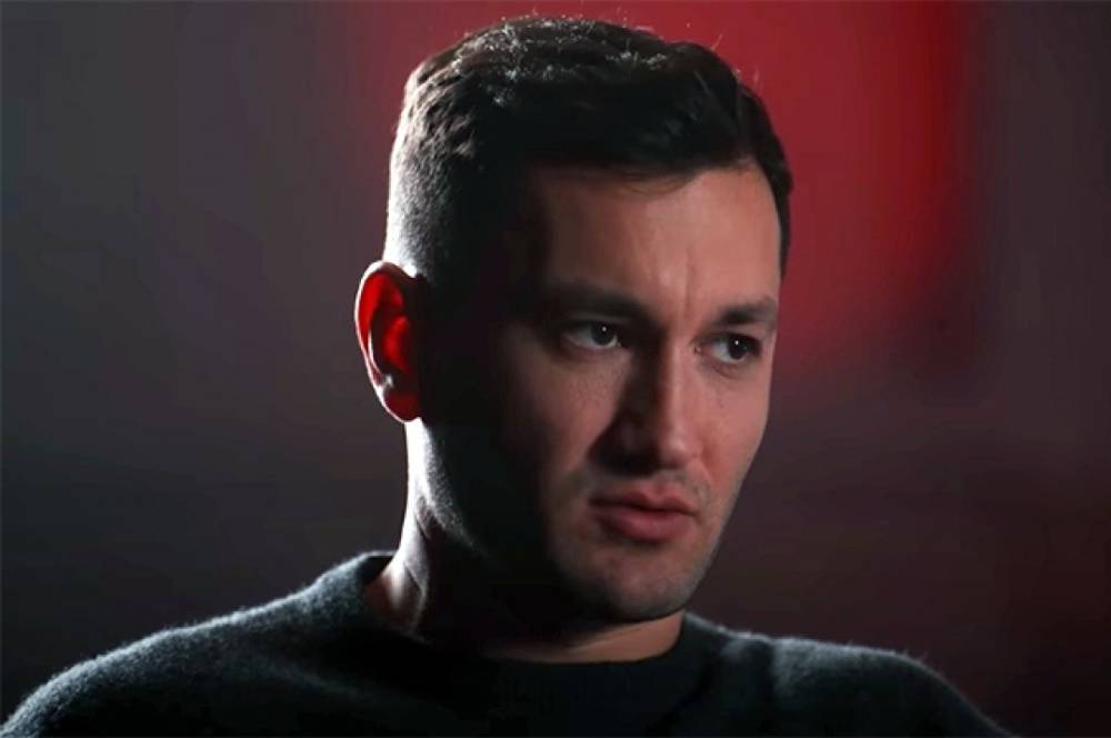 Мужиков на фарш, а сами по Европам: Продюсер Бардаш разнёс команду Зеленского к годовщине СВО
