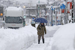 В Японии объявили тревогу из-за опасности мощного снегопада