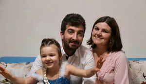 33-летнюю россиянку с мужем, дочкой и бабушкой ищут под завалами в турецком Хатае