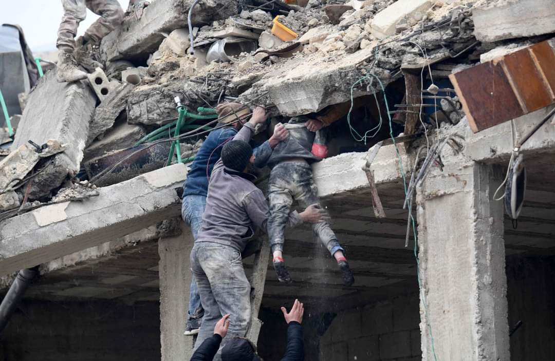 Число жертв землетрясения в Сирии превысило 1,4 тысячи