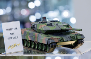 В Бундестаге призвали ЕС разработать европейскую модель танка и отправить его на Украину