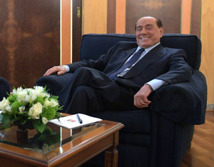 Берлускони призвал США предложить Украине деньги в обмен на завершение конфликта