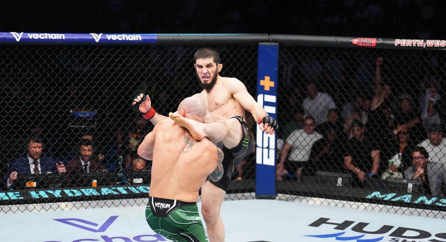 Чемпион UFC в лёгком весе Ислам Махачев. Обложка © VK / UFC