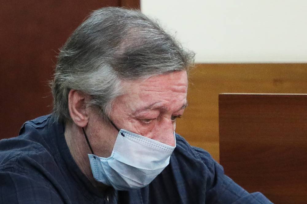 СМИ узнали, почему Ефремов отказался просить о смягчении наказания