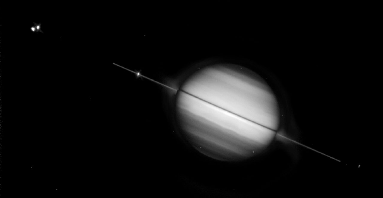 Сатурн на снимке телескопа "Хаббл" в 1995 году. Фот ©  NASA