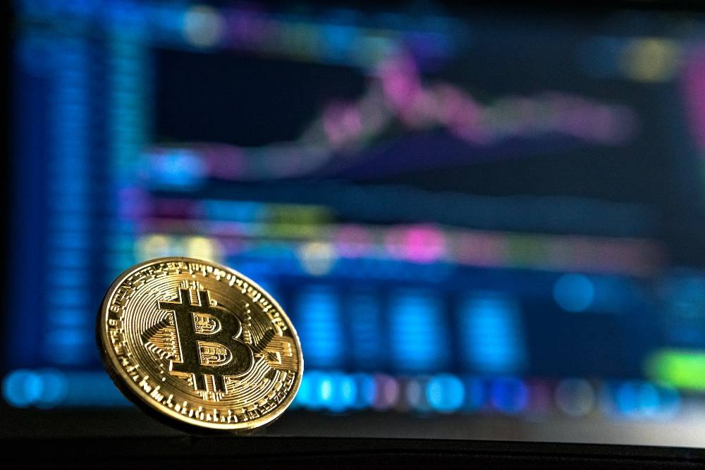 Биткоин резко вырос в цене на 11 процентов