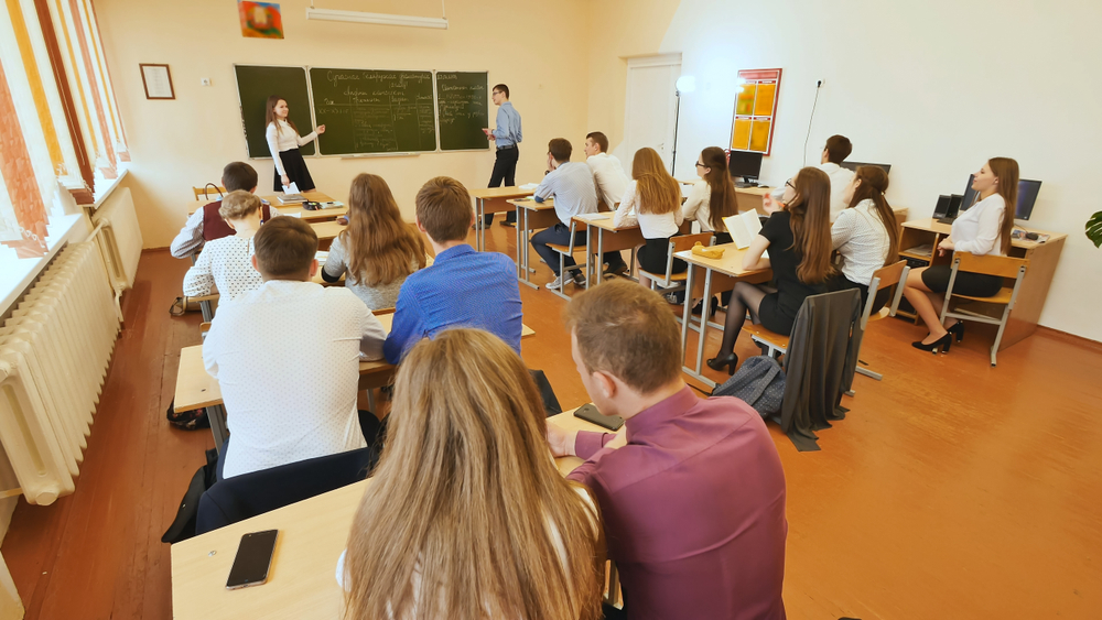 Кравцов: В российских школах с нового учебного года появятся советники по воспитанию