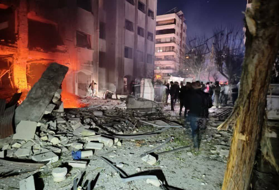 <p>Предположительно, результат падения ракеты в Дамаске. Фото ©<a href="https://twitter.com/301military/status/1627068808367325185/photo/2" target="_blank" rel="noopener noreferrer"> Twitter / 301military</a></p>