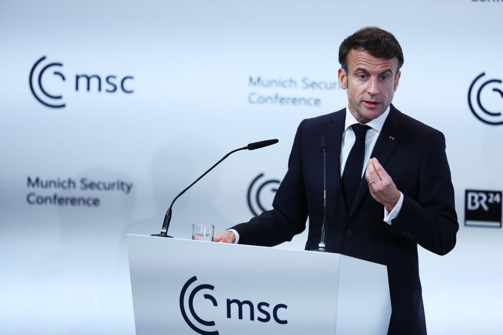 Во Франции призвали остановить Макрона ради будущего страны