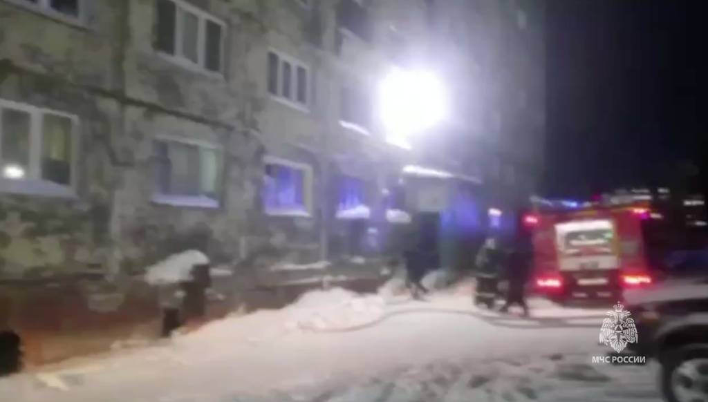В гостинице Норильска произошёл пожар, эвакуировано 100 человек