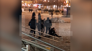 В Петербурге разборки пьяной парочки закончились дракой с полицией