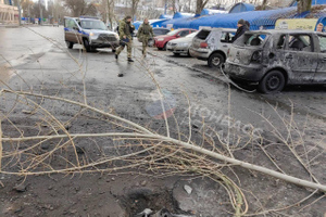 Один человек погиб при обстреле ВСУ центра Донецка, число пострадавших выросло до 11